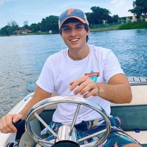 Meet your Posher, Evan